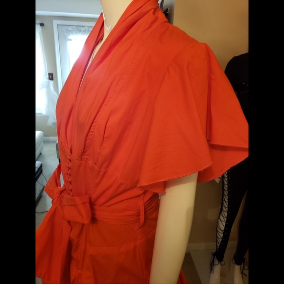 Beautiful button down top - Picture 9 of 12